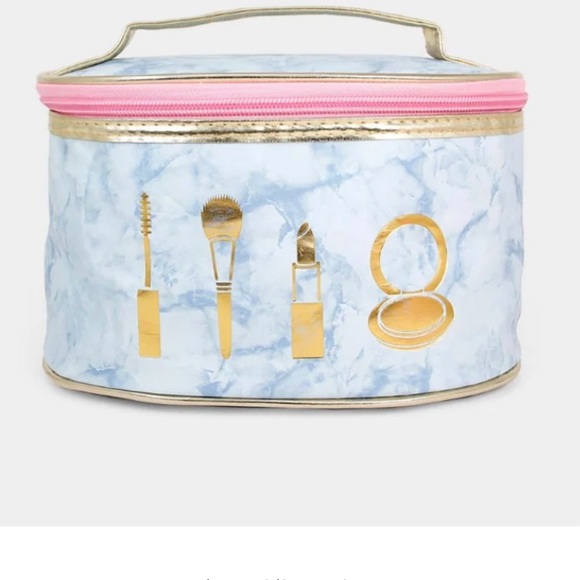 Holiday Travel Make up case - Picture 2 of 2